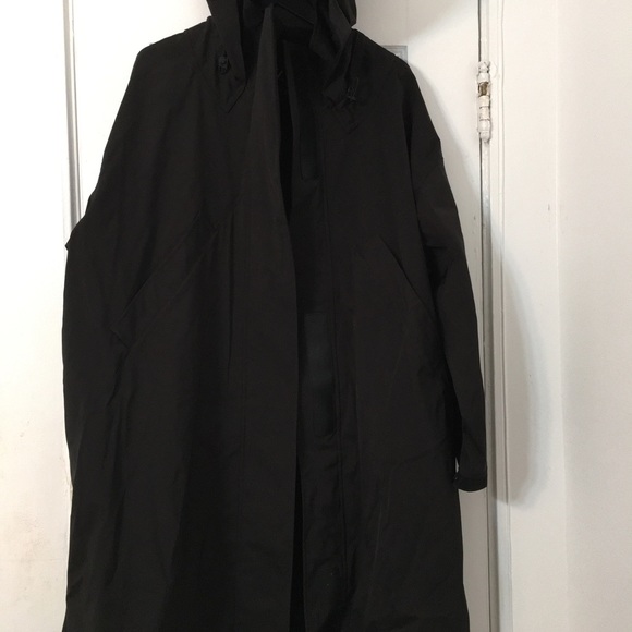 Zara Two in One parka Jacket. Size is medium - Picture 1 of 14
